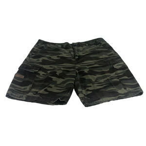 Cabelas Men's Camouflage Shorts Size 40‎ Cargo Style 6 Pocket Design Green Camo